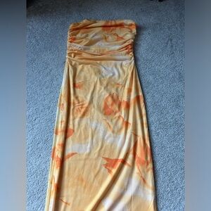Yellow strapless dress